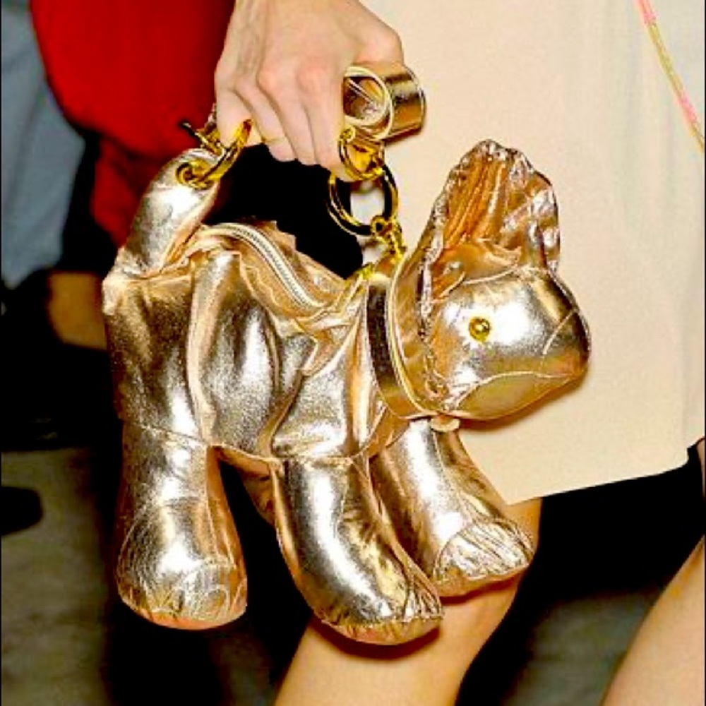 in searching of  ISO Giles Deacon dinosaur bag !!